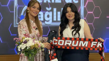 Özlem Çağlar’dan Anlamlı Hediye