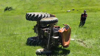 Direksiyon Hakimiyetini Kaybetti Canından Oldu
