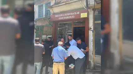 Arasta Esnafına Aşure İkramı