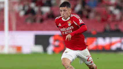 Rakiplerin Transfer Dönemi Hareketli Geçiyor