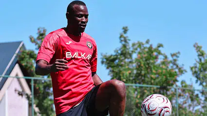 Thiam’dan Beklenen Paylaşım!