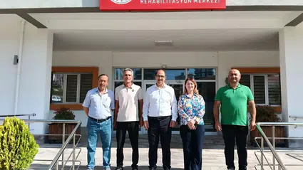 Huzurevi Sakinleri Yalnız Bırakılmıyor