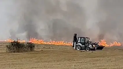 Anız Yangınında 2 Bin Dönüm Alan Küle Döndü