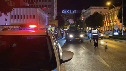 Emniyet, Aranan 10 Kişiyi Yakaladı