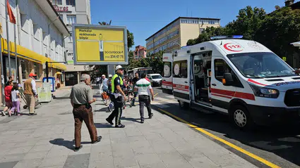 Gazi Caddesi’nde Kaza, Yayaya Çarptı