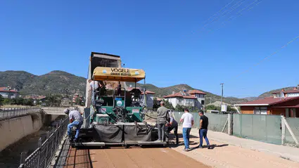 Kuşaklama Kanalı Sıcak Asfalta Hazırlanıyor