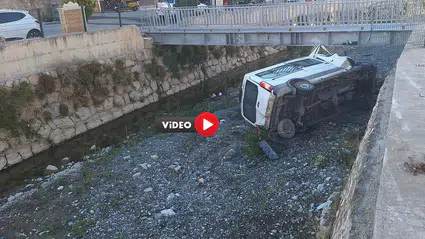 Diyaliz Hastası Nakil Aracı Çaya Uçtu
