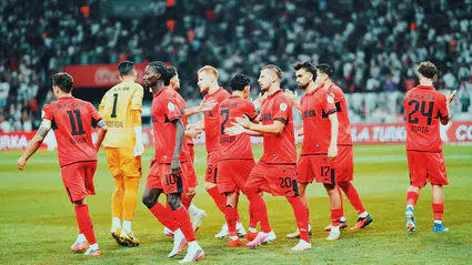 İki Oyuncu, 1.Lig Yolunda