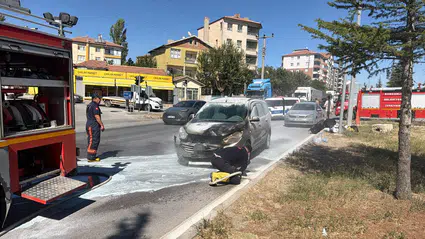 Kaza Yapan Ticari Araçta Yangın Çıktı