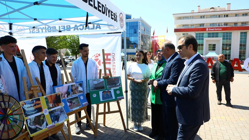 Bilim ve Sanat, Meydanda Buluştu