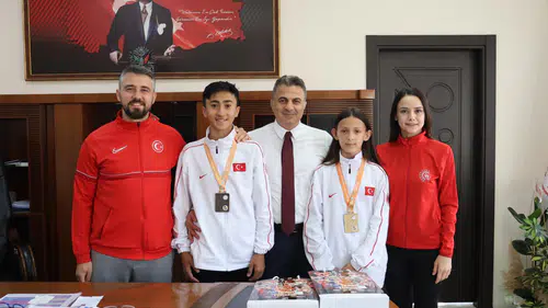 Şampiyonlardan Müdüre Ziyaret