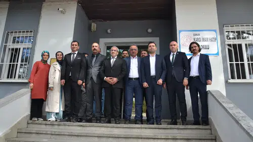 Kardeş Okula Kırtasiye Desteği