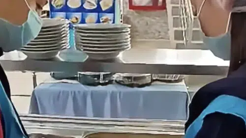 KYK’lı Öğrenciler Komşularının Yüzünü Güldürüyor