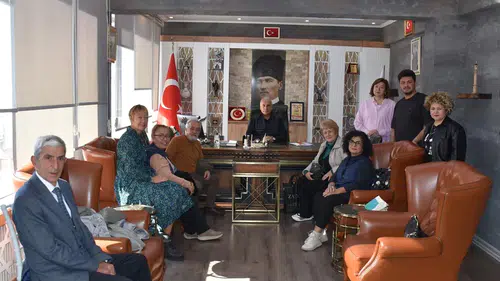 Ünlü Ressamlar Çizikci’nin Konuğu