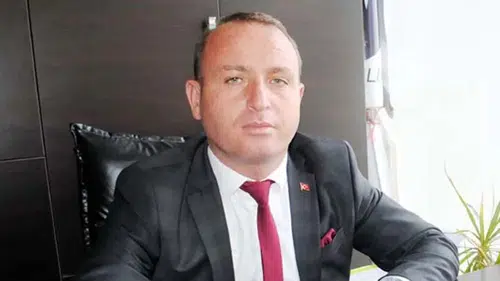 ‘Pazarcı Şamar Oğlanı Değildir’