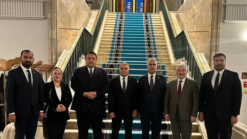 Kaya: Ahlatcı ile Omuz Omuza Çalışmaya Devam