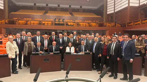 Tahtasız: Irak ve Suriye Tezkeresine Ret Oyu Verdik