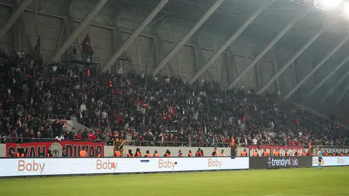 Güllü, Manisa FK Maçında Anıldı