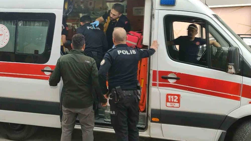 Okul çıkışı parkta bıçaklı kavga: 2 çocuk bıçaklanarak yaralandı