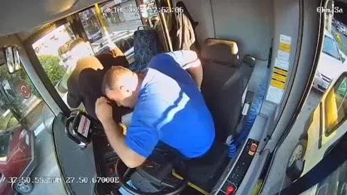 Otobüs şoförü, nefesi kesilen emekli öğretmeni böyle kurtardı