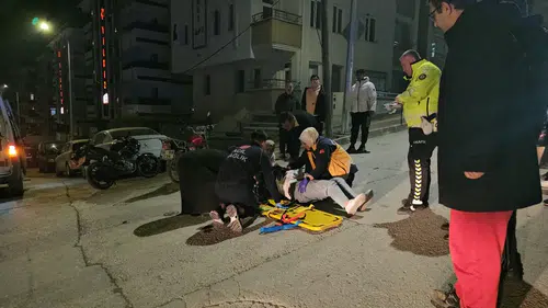 Motosikletle Araç Çarpıştı: 1 Yaralı