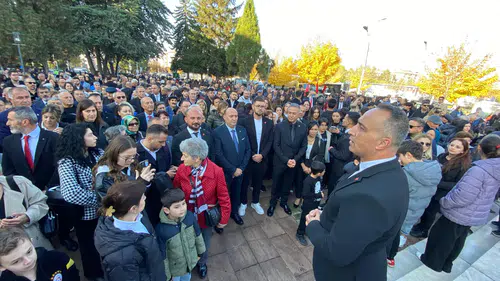 CHP’den Ata’ya Saygı Çelengi