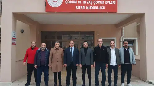 Çocuk Evleri Sitesi’ndeki Gençlerle Buluştu