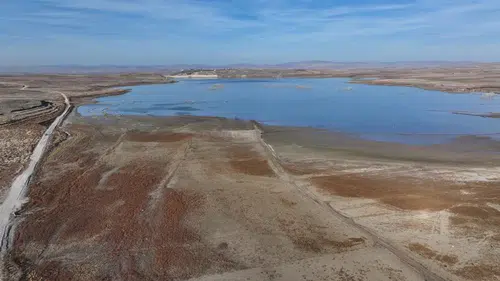 Su Seviyesi Kuraklık Nedeniyle Yüzde 1'in Altına Düştü