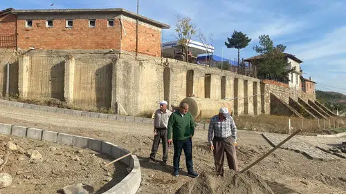 Sokak Yenileme Çalışmaları Sürüyor