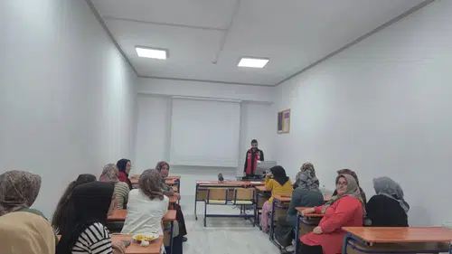 Bayat’ta ADEM Kursiyerlerine Eğitim