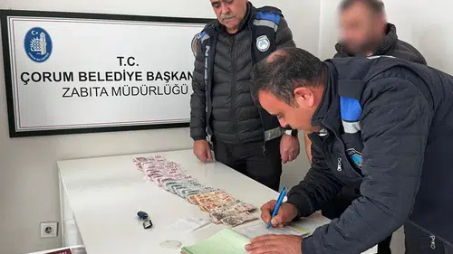 Dilencinin Üzerinden Yarım Asgari Ücret Çıktı