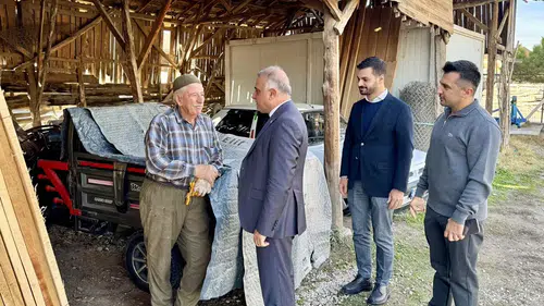 Ağaç Pazarı’nda Gönül Mesaisi