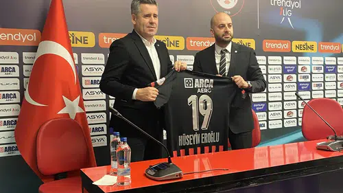 Eroğlu: Herkesi Memnun Etmek İmkansız