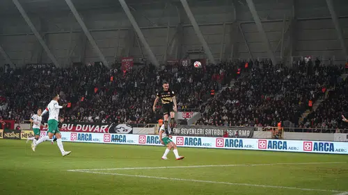 Yapay Zekalardan Üç Farklı Maç Tahmini