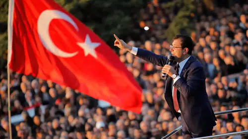 Tahtasız: İmamoğlu’nun Fotoğrafından Bile Korkuyorlar