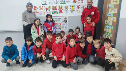 Minikler, Kızılay Haftası'nı Kutladı