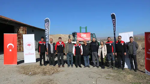 143 Dekar Alanda Kenevir Hasadı