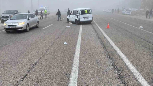 Malatya’da otomobil ile hafif ticari araç çarpıştı: 1 yaralı