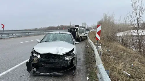 Kaza Alanındaki Vatandaşlara Çarptı