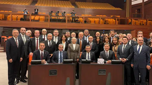 “Asıl Beka Sorunu, Gençlerin Başka Ülkelerde Hayal Kurmasıdır"