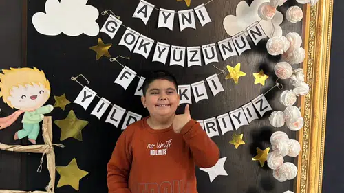 Otizmli Mehmet, Yabancı Dil Yeteneğiyle Dikkat Çekiyor