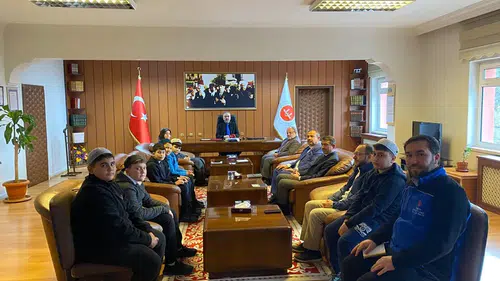 Hafızlardan Harçlık Desteği