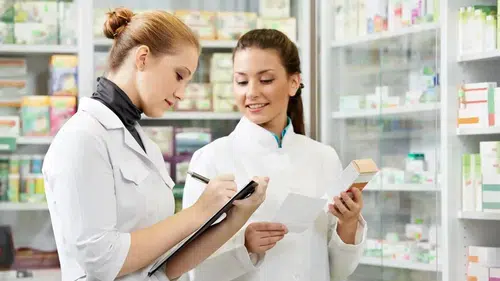 Eczanelere Nitelikli Personel Desteği Sağlanacak