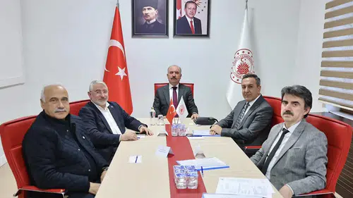 Sahipsiz Hayvanlar İçin 2026 Masada