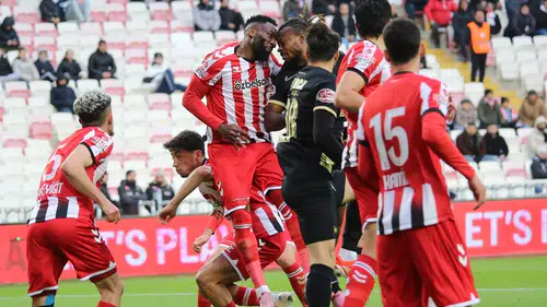 Sivasspor-Çorum FK Maçında İsabet Farkı Dikkat Çekti