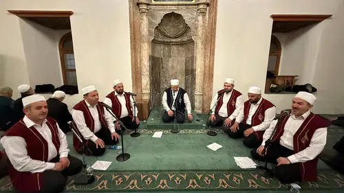 Camilerde Regaip Kandili Coşkusu