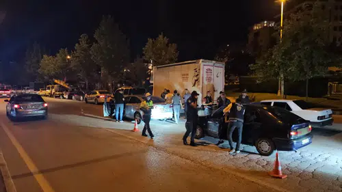 Emniyet, Aranan 14 Kişiyi Yakaladı