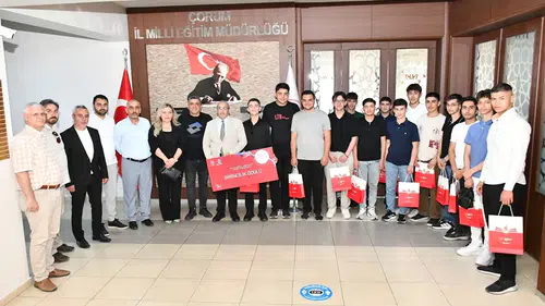 Birinci Olan Gençleri Ağırladı