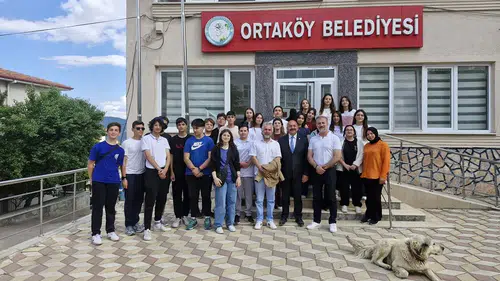 Lise Öğrencileri Tarih ve Doğa Dolu Bir Gün Geçirdi