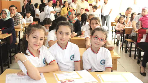 Haydi Kızlar Okula